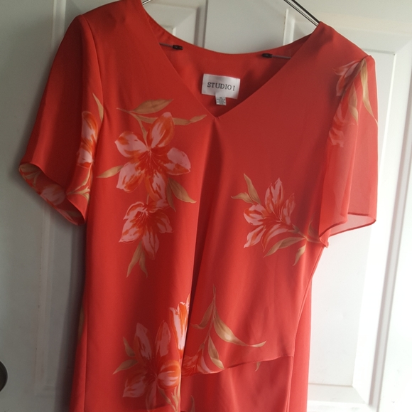 Studio I Dresses & Skirts - CLOSING LAST CALL..Two pc Short sleeve Skirt set
